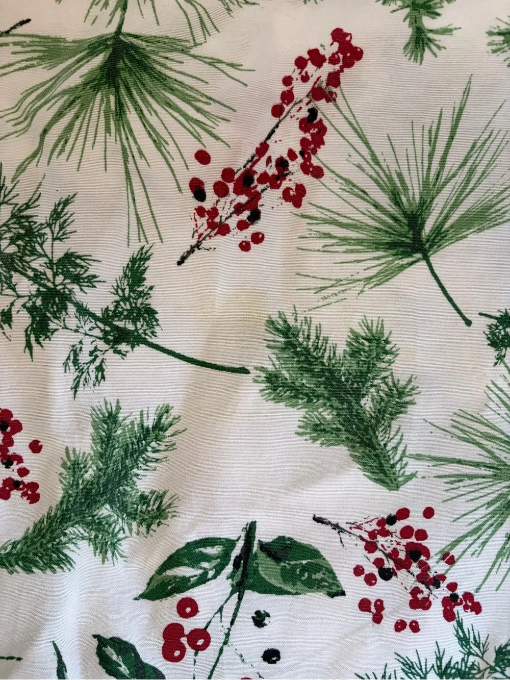 Holiday Pine & Berry Print placemat - White/Green/Red bundle